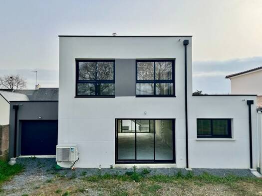 Maison à vendre - Première occupation 549 000 € 6 pièces 4 chambres 135 m² 1 149 m² de terrain Saint Marc Ouest Saint-Nazaire 44600