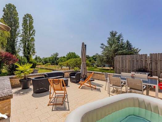 Maison de plain-pied à vendre 195 064 € 5 pièces 3 chambres 107 m² 3 969 m² de terrain Beaumont-en-Véron 37420
