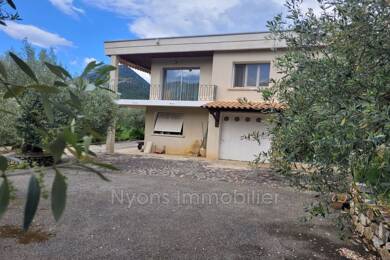 Villa à vendre 640 000 € 5 pièces 4 chambres 154 m² 3 525 m² de terrain Nyons 26110