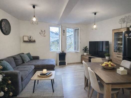 Maison à vendre 198 000 € 7 pièces 5 chambres 125 m² 102 m² de terrain Centre Ville Sérignan 34410