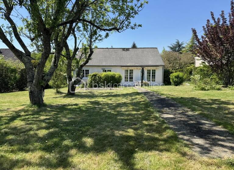 Maison à vendre 254 990 € 4 pièces 3<br/>chambres 90 m²<br/>superficie Saint-Antoine-du-Rocher 37360