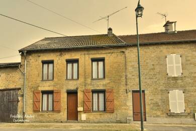 Maison à vendre 47 000 € 6 pièces 4 chambres 115 m² 625 m² de terrain Mouzon 08210