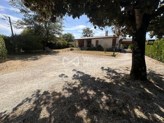 Maison à vendre 315 000 € 8 pièces 4 chambres 161 m² 2 006 m² de terrain Grane 26400