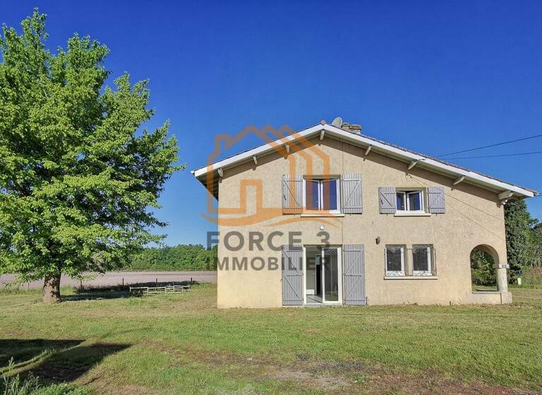 Maison à vendre 343 000 € 6 pièces 4<br/>chambres 139 m²<br/>superficie 2 405 m²<br/>terrain Saint-Julien-en-Born 40170