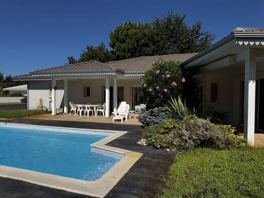 Maison à vendre 790 000 € 5 pièces 3 chambres 141 m² 891 m² de terrain Sud Est Andernos-les-Bains 33510