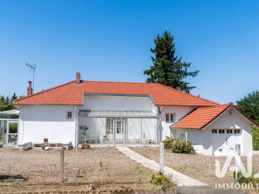 Maison de plain-pied à vendre 186 000 € 4 pièces 3 chambres 110 m² 1 500 m² de terrain Exterieur Haut Bellerive-sur-Allier 03700