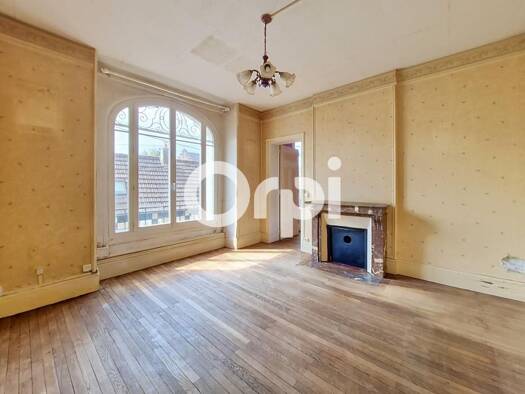 Appartement à vendre 79 900 € 3 pièces 2 chambres 70 m² 3 étages Courmelles 02200