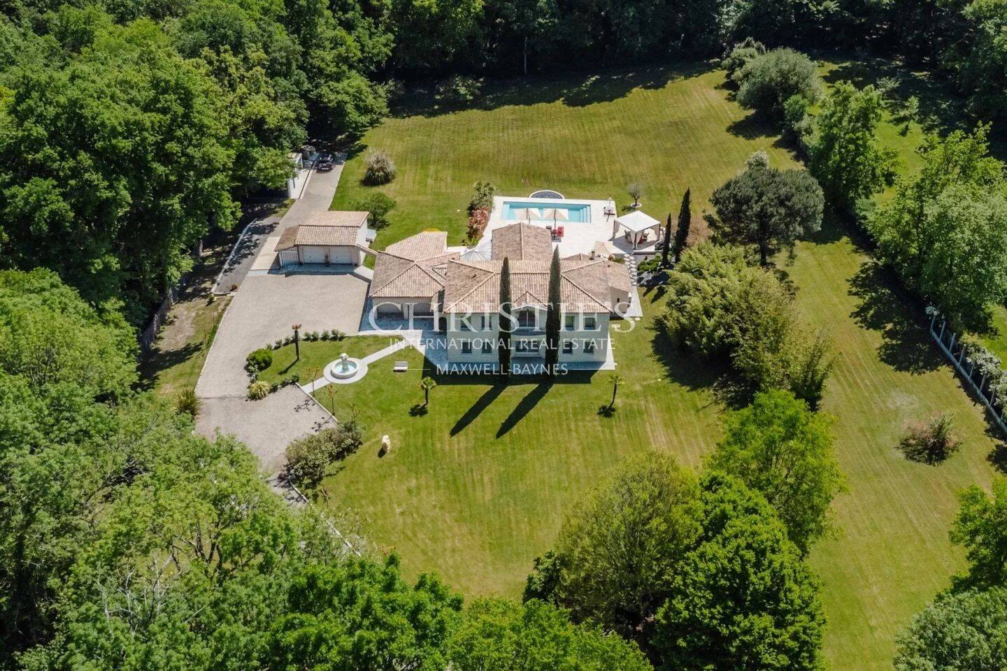 Maison à vendre, 347m², FARGUES SAINT HILAIRE