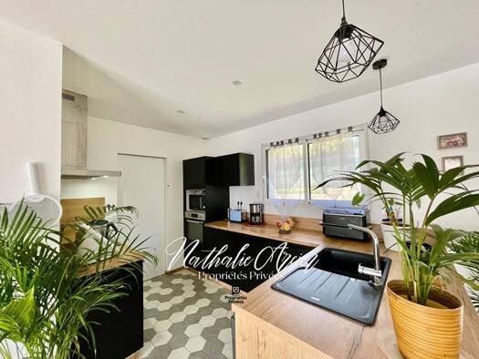 Maison de plain-pied à vendre 275 600 € 5 pièces 4 chambres 108,5 m² 706 m² de terrain Villedubert 11800