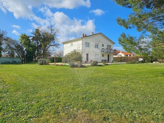 Maison à vendre 179 000 € 6 pièces 4 chambres 108 m² 3 500 m² de terrain Migron 17770