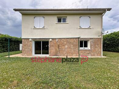 Maison à louer 1 600 € 4 pièces 3 chambres 127 m² 606 m² de terrain La-Jacquiere Meyzieu 69330