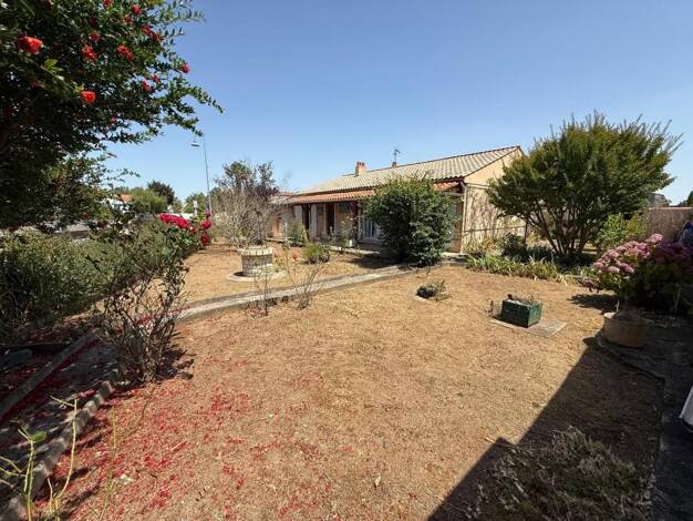 Maison à vendre 240 000 € 4 pièces 3 chambres 109,3 m² 707 m² de terrain Villedoux 17230