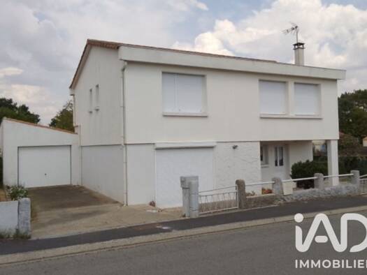 Maison à vendre 213 000 € 4 pièces 3 chambres 101 m² 839 m² de terrain Le Poiré-sur-Vie 85170