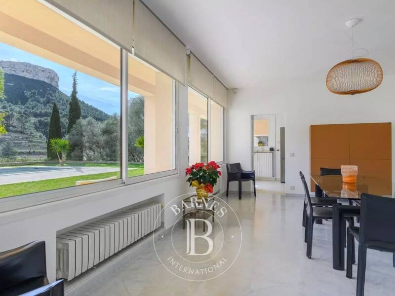 Maison à vendre, 250m², CASSIS