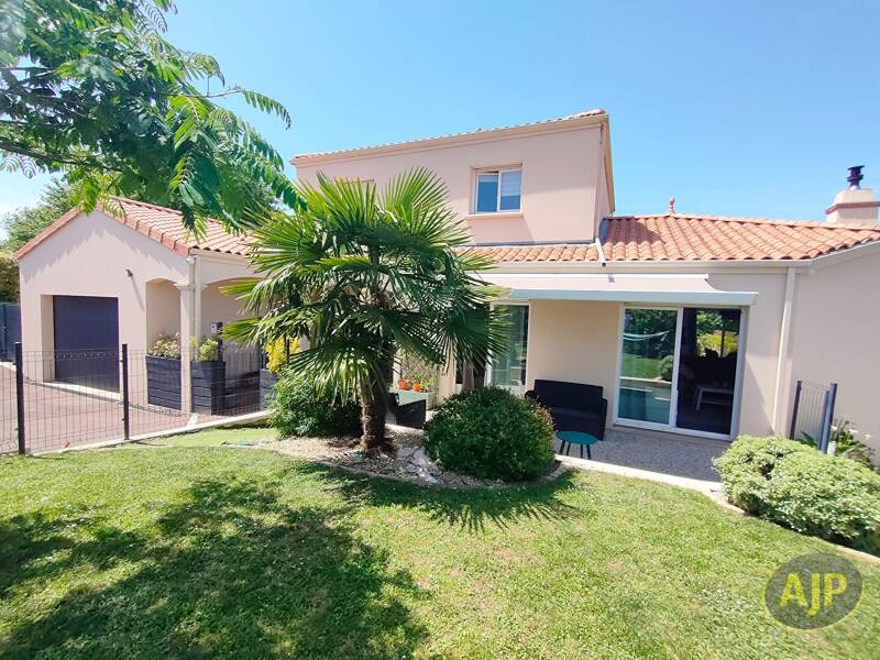 Maison à vendre, 247m², LA ROCHE SUR YON