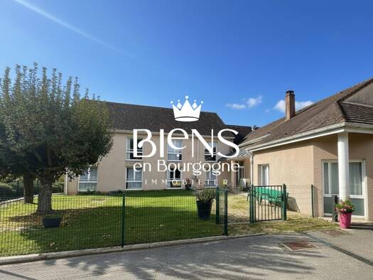 Appartement à vendre 75 000 € 1 pièce 24,5 m² Étage 1/2 Sainte-Hélène 71390