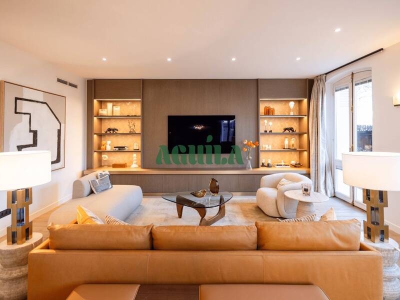 Maison à louer, 160m², PARIS 16E