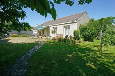 Maison à vendre 190 800 € 5 pièces 3 chambres 96 m² 546 m² de terrain Montreuil-Bellay 49260