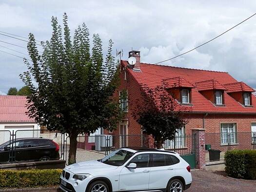 Maison à vendre 370 000 € 8 pièces 6 chambres 192 m² 1 021 m² de terrain Poix-de-Picardie 80290