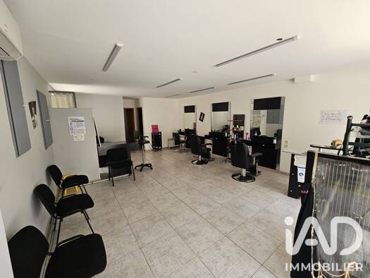 Immeuble à vendre 235 000 € 178 m² Argensol Orange 84100