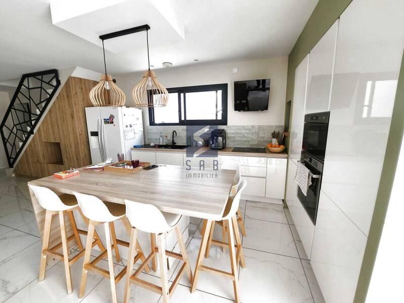 Maison à vendre, 150m², LIVRON SUR DROME