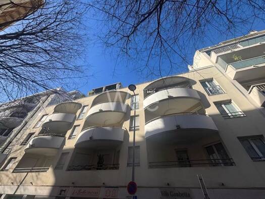 Appartement à vendre 399 000 € 3 pièces 2 chambres 69,1 m² Étage 1/5 Centre Ville Antibes 06600