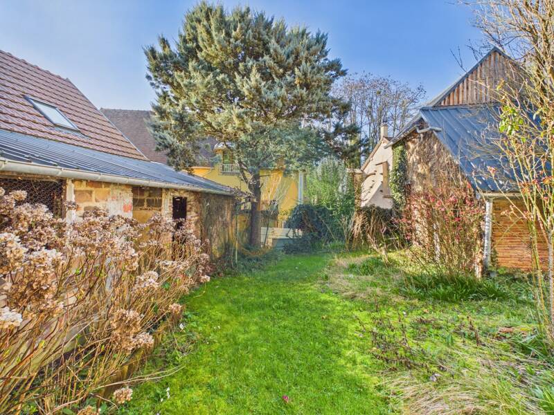 Maison à vendre, 160m², SAINT AMAND EN PUISAYE