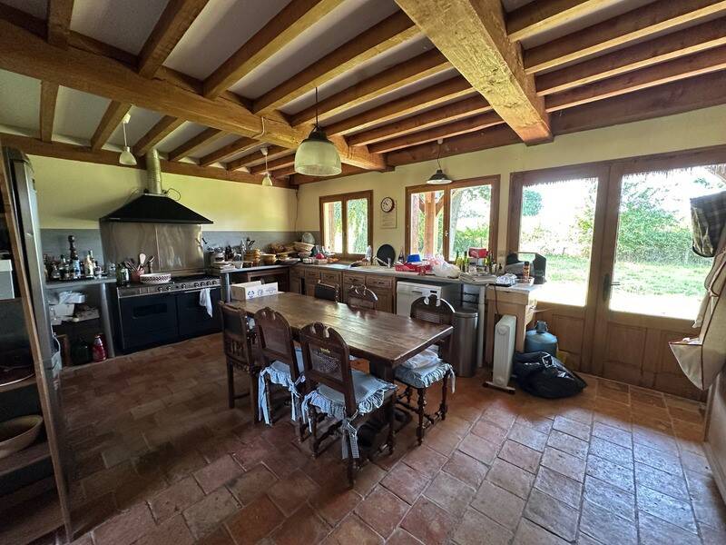 Maison à vendre, 460m², SAINT GEORGES DU VIEVRE
