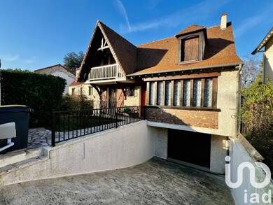 Maison à vendre 464 900 € 6 pièces 4 chambres 126 m² 470 m² de terrain Parc de la Cloche Orly 94310