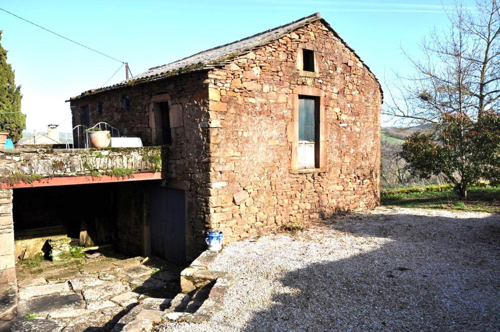 Maison à vendre, 450m², SAINT SERNIN SUR RANCE