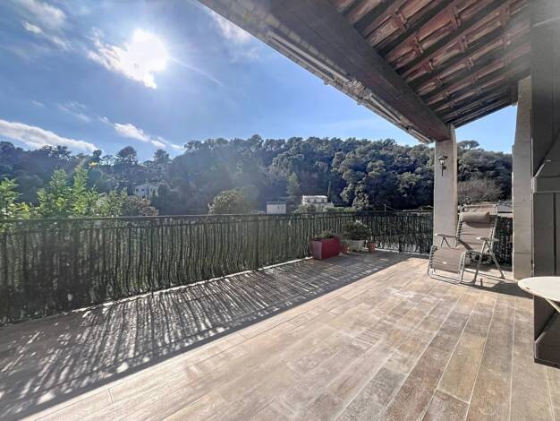 Maison à vendre 630 000 € 6 pièces 5 chambres 130 m² 510 m² de terrain Village Centre La Colle-sur-Loup 06480