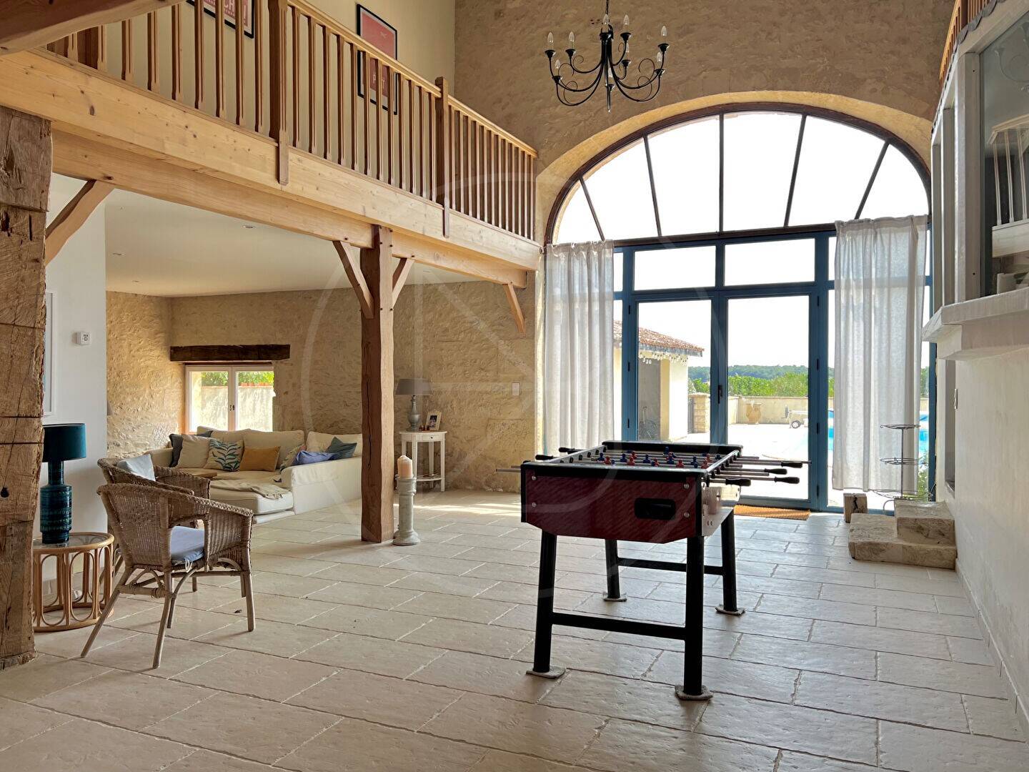 Maison à vendre, 450m², SAUVETERRE DE GUYENNE