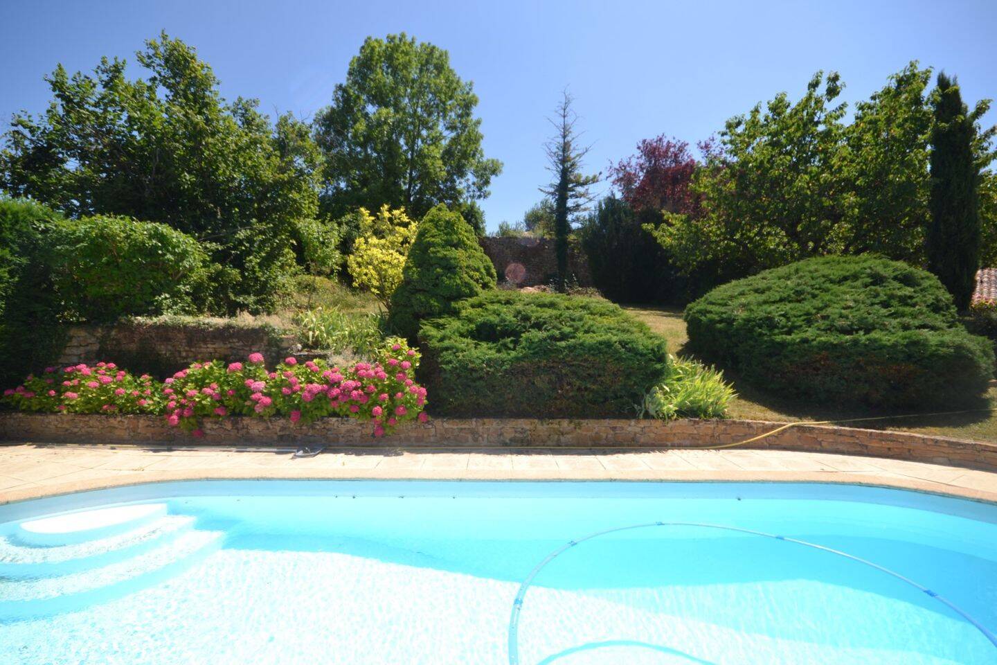 Maison à vendre, 350m², VILLE SUR JARNIOUX