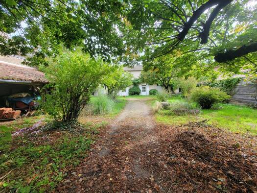 Maison à vendre 202 500 € 6 pièces 4 chambres 160 m² 1 929 m² de terrain Persac 86320