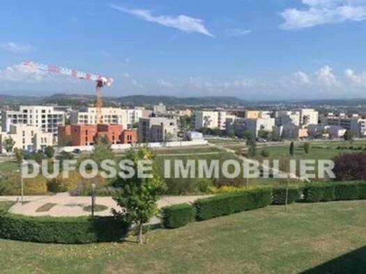 Duplex à vendre 209 000 € 4 pièces 3 chambres 86 m² 4 étages L'Isle-d'Abeau 38080