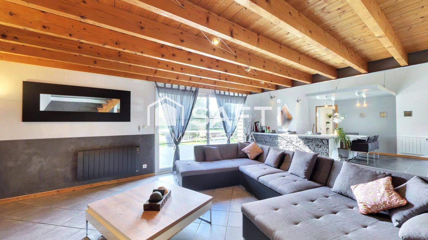 Maison à vendre, 210m², LA LANDE DE FRONSAC