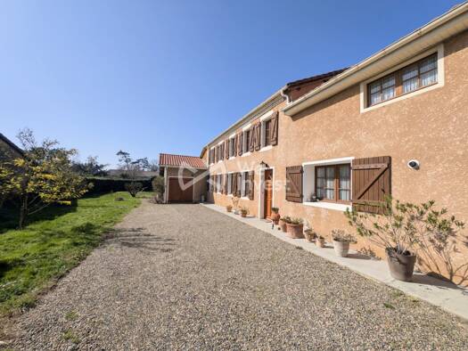 Maison à vendre 229 000 € 5 pièces 3 chambres 138 m² 830 m² de terrain Horsarrieu 40700