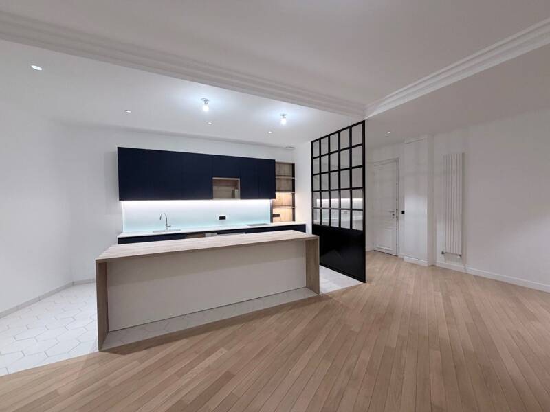 Maison à louer, 65m², PARIS 8E