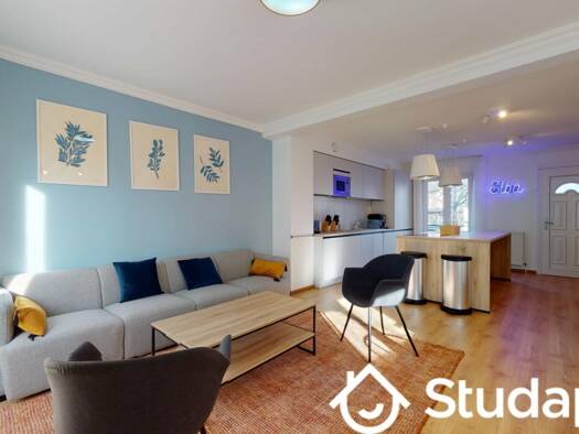 Studio à louer 980 € 1 pièce 1 chambre 17 m² RDC Plateau Ouest Suresnes 92150