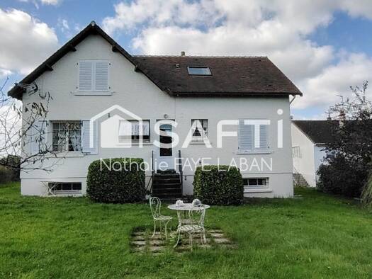 Maison à vendre 209 900 € 7 pièces 5 chambres 136 m² 1 200 m² de terrain La Roche-Posay 86270