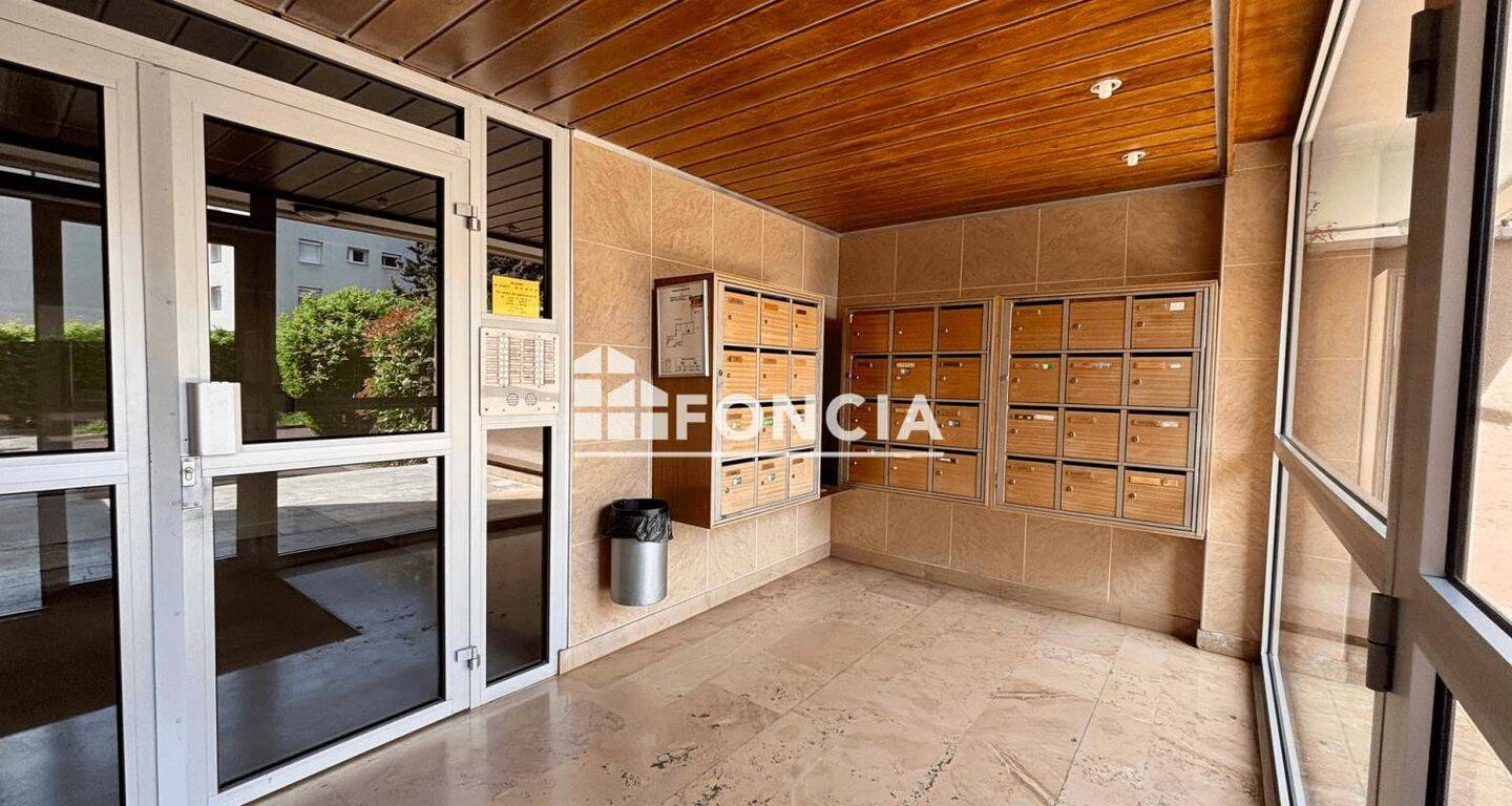 Maison à louer, 72m², TASSIN LA DEMI LUNE