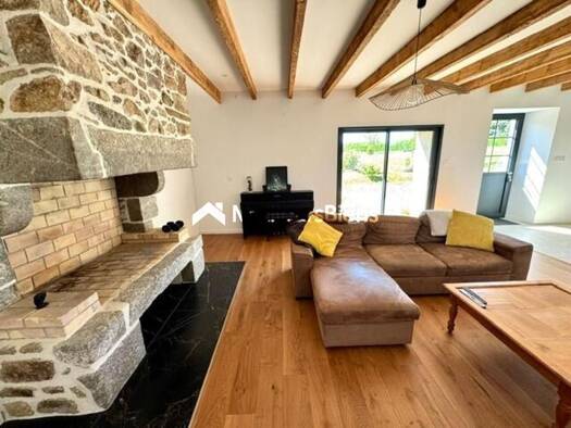 Maison à vendre 315 000 € 5 pièces 2 chambres 149 m² 1 521 m² de terrain Châtelaudren-Plouagat 22170