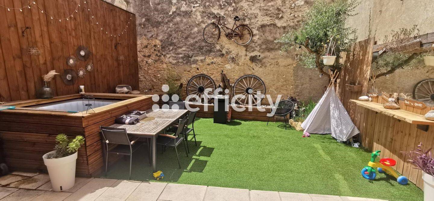 Maison à vendre, 250m², NISSAN LEZ ENSERUNE