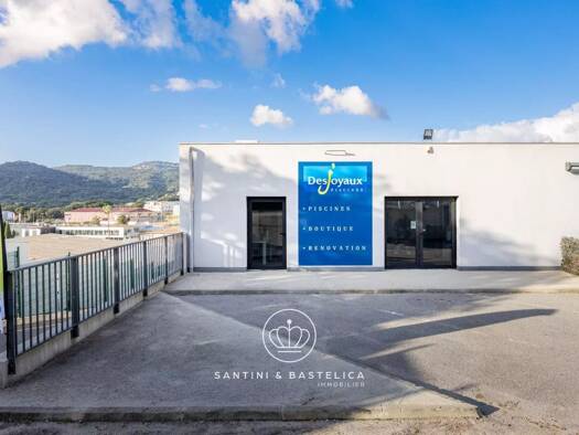 Local commercial à louer 1 918 € 105 m² de surface de vente La Confina Ajaccio 20167