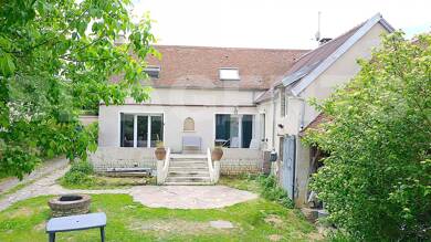 Maison à vendre 240 000 € 7 pièces 6 chambres 151 m² 4 617 m² de terrain Fontaine-Fourches 77480