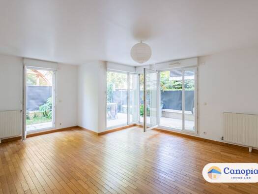 Appartement à vendre 377 000 € 3 pièces 2 chambres 65 m² RDC/4 Centre Ville Cachan 94230