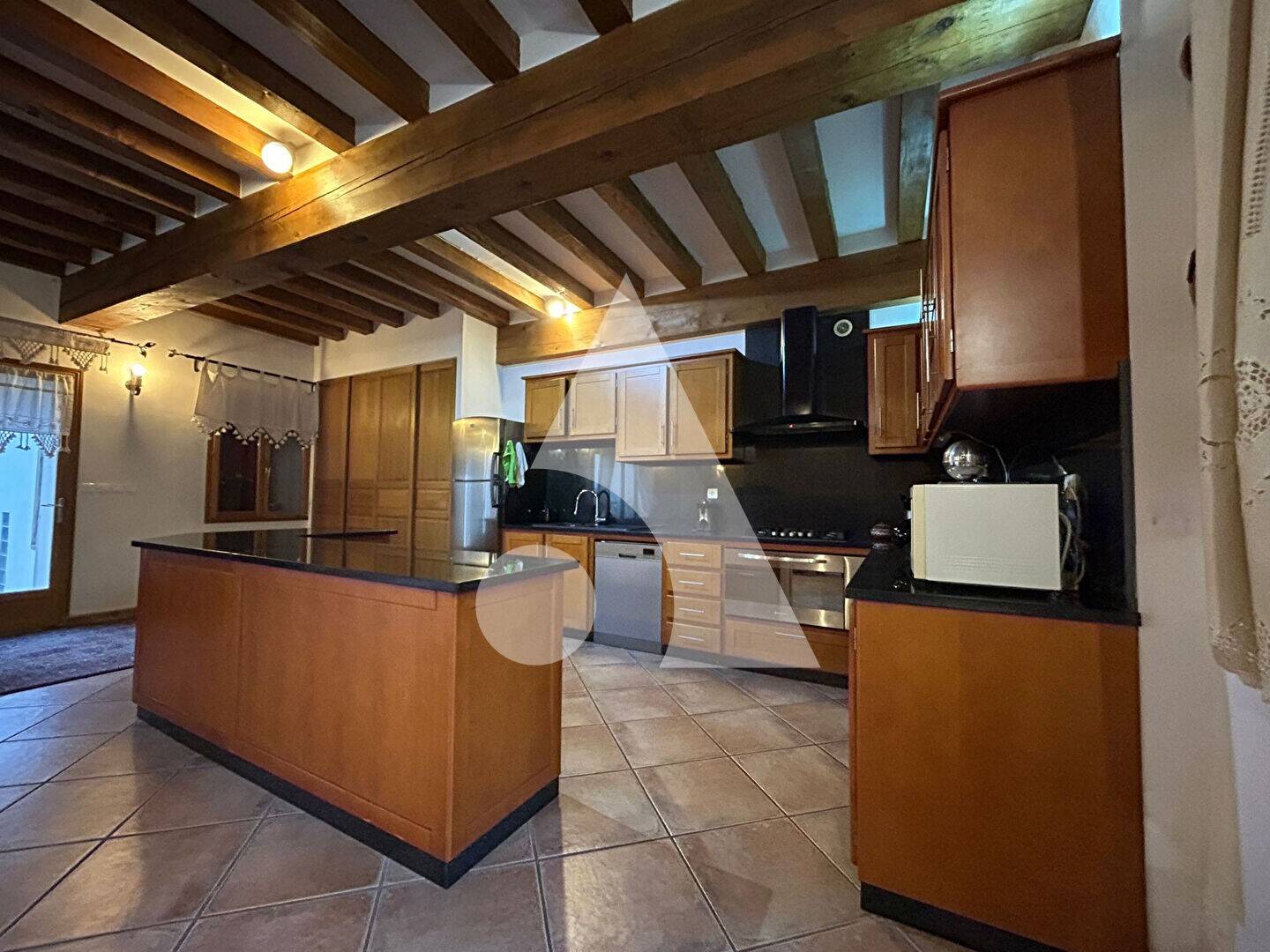 Maison à vendre, 378m², JOUY SUR MORIN