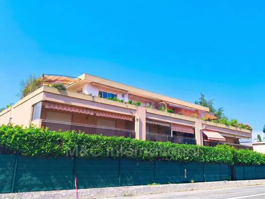 Appartement à vendre 395 000 € 3 pièces 2 chambres 66,23 m² Étage 1/2 Juan-les-Pins Antibes 06160