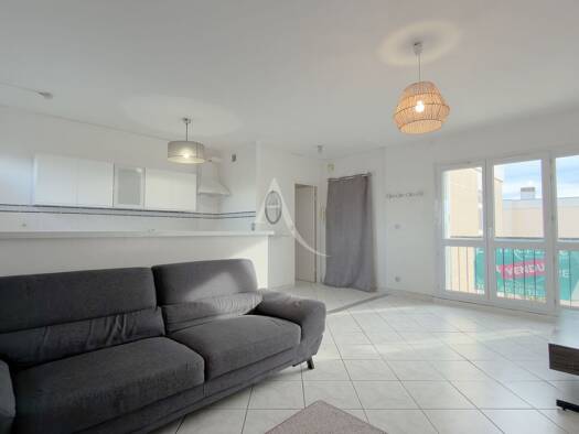 Appartement à vendre 158 000 € 4 pièces 3 chambres 70 m² Étage 4/4 Gambetta-Brossolette-Gare Yerres 91330