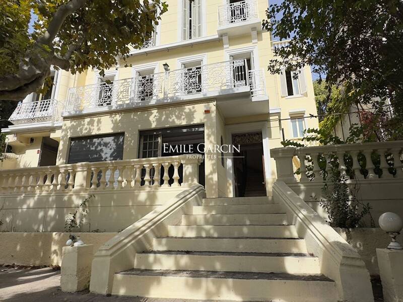 Maison à vendre, 300m², MARSEILLE 8E